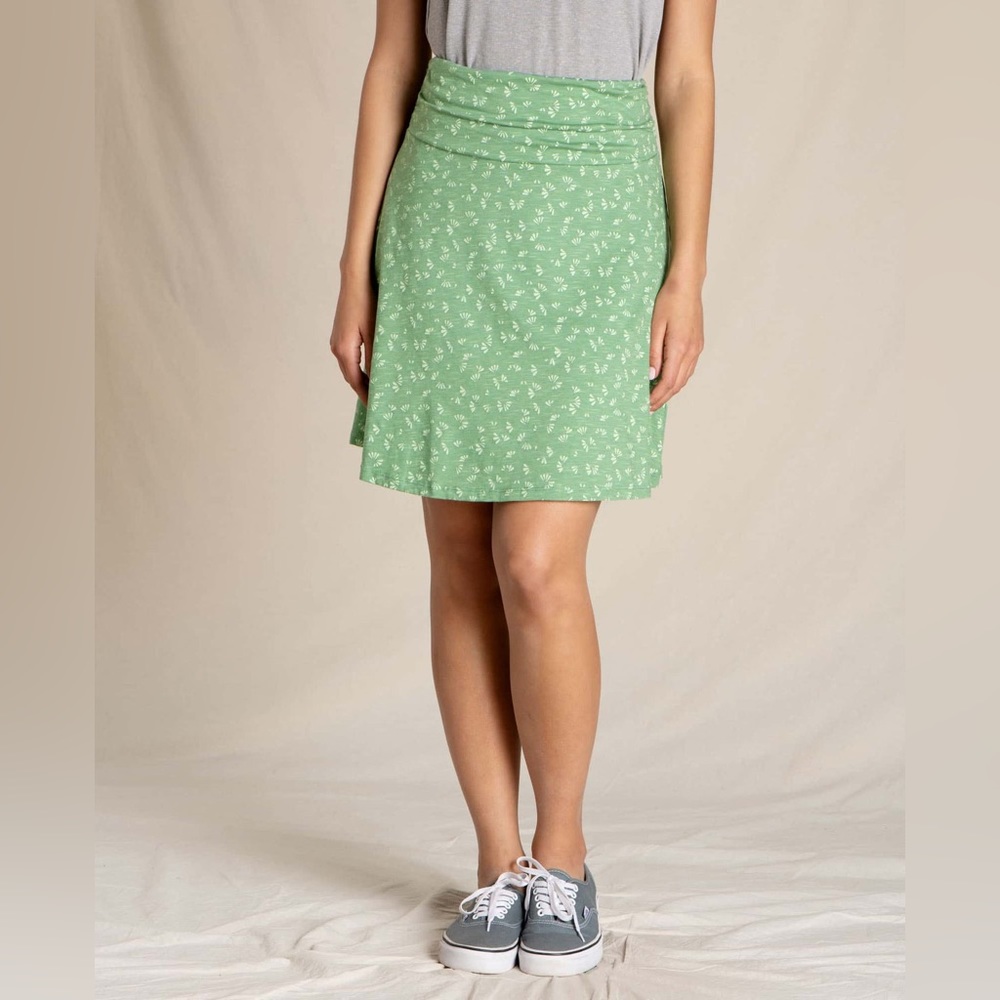 Toad & Co Chaka Skirt in Matcha Print/color Size Medium